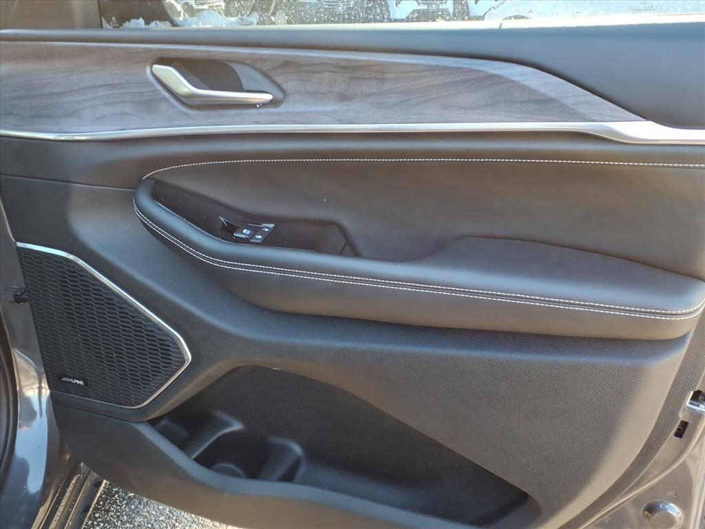 2023 Jeep Grand Cherokee Overland 2023 Jeep Grand Cherokee Overland