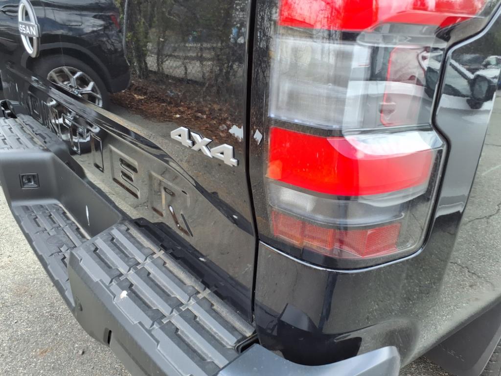 2025 Nissan Frontier S