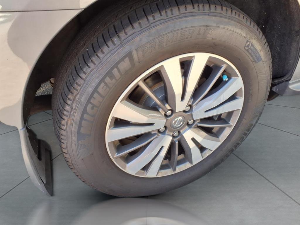 2019 Nissan Pathfinder S