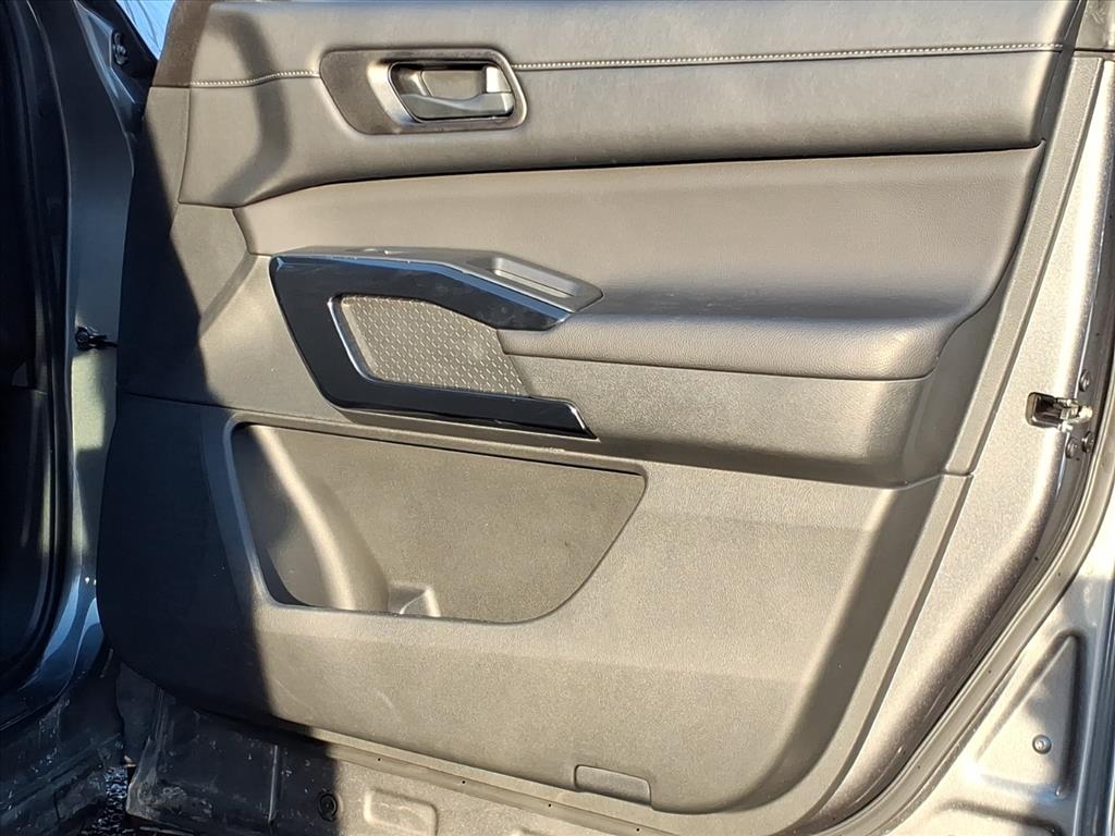 2025 Nissan Pathfinder SV 2025 Nissan Pathfinder SV