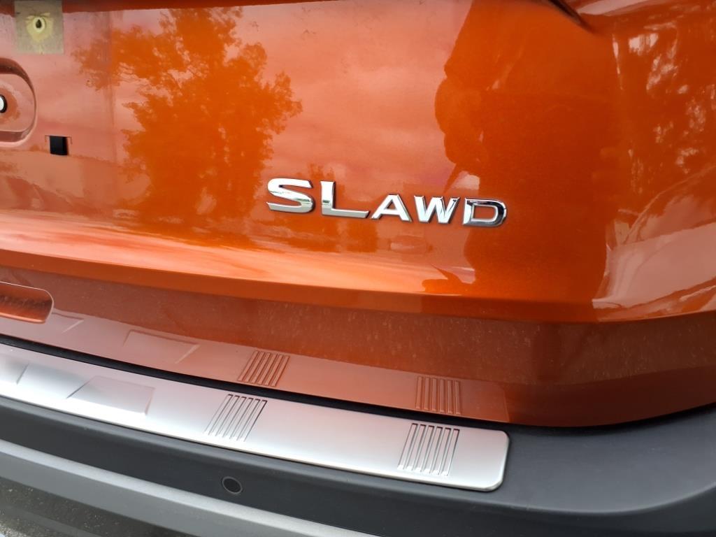 2022 Nissan Rogue SL