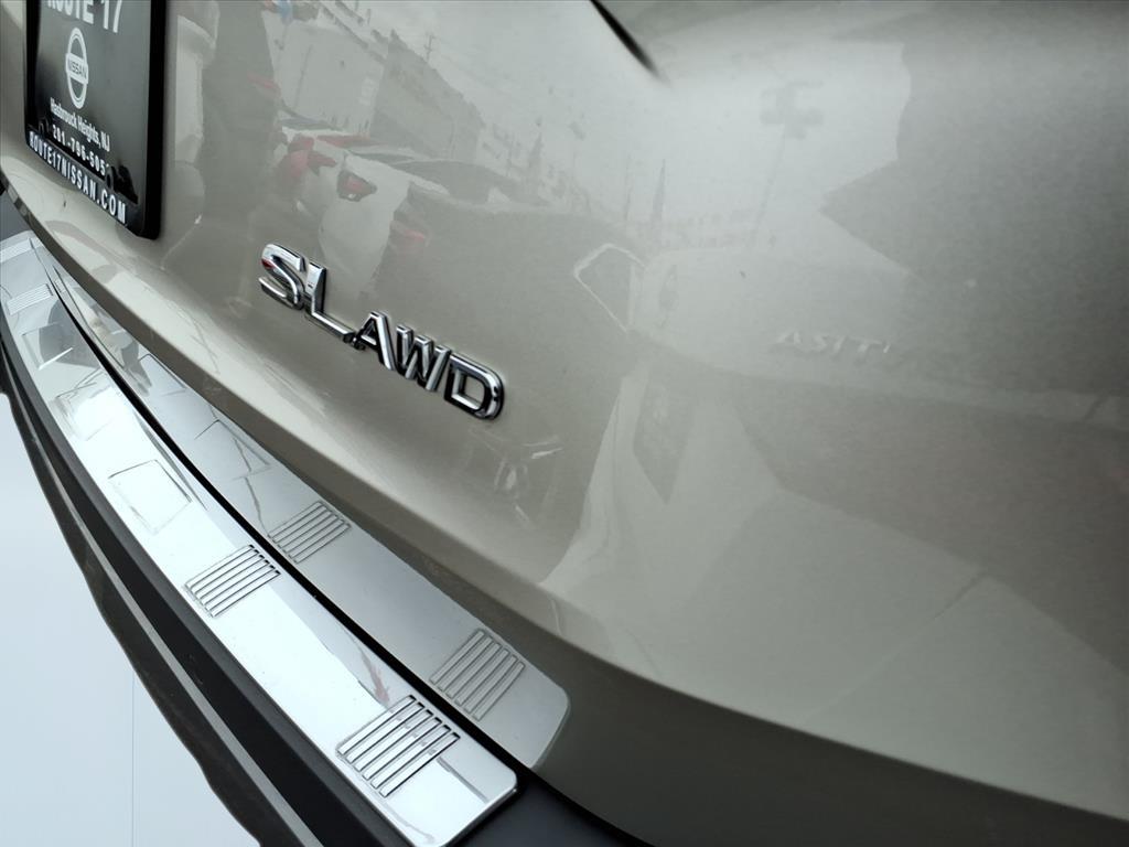 2022 Nissan Rogue SL