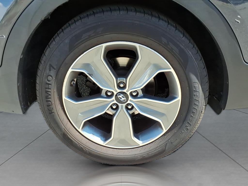 2016 Hyundai SANTA FE SE