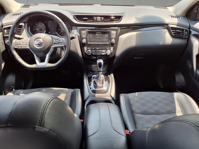2022 Nissan Rogue Sport SV