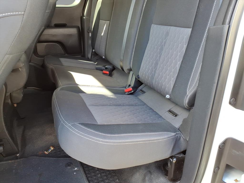 2022 Nissan Titan SV 2022 Nissan Titan SV