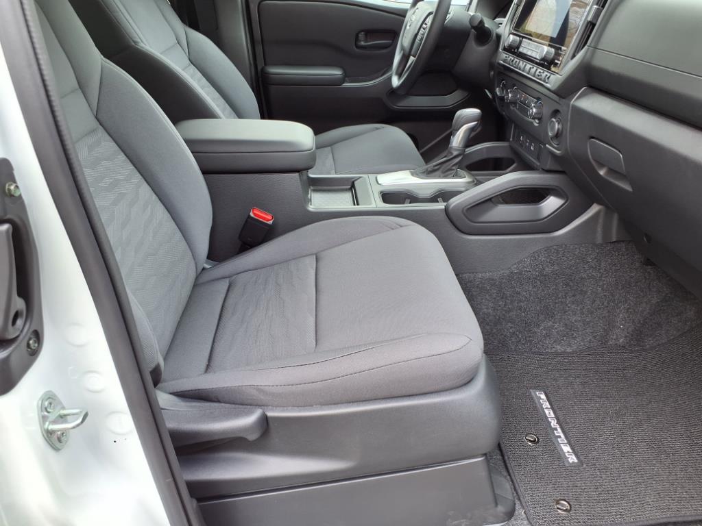 2025 Nissan Frontier S