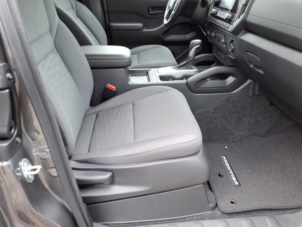 2025 Nissan Frontier S