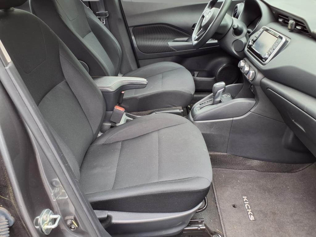 2023 Nissan Kicks S