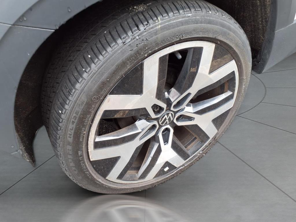2022 Volkswagen Taos SEL 4Motion