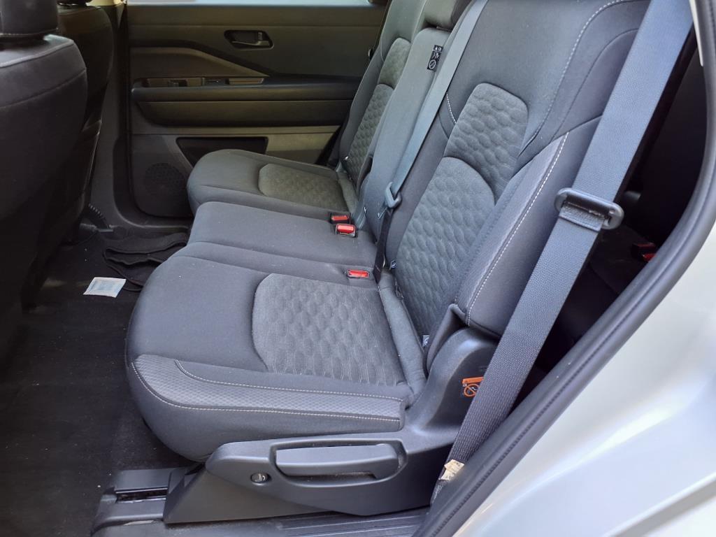 2023 Nissan Pathfinder S