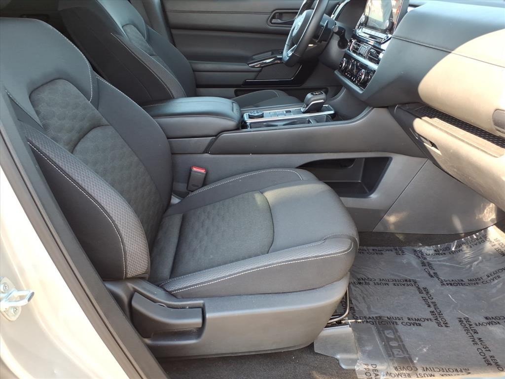 2024 Nissan Pathfinder SV 2024 Nissan Pathfinder SV