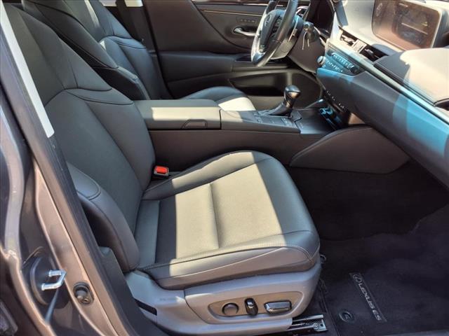 2021 Lexus ES 250 Base