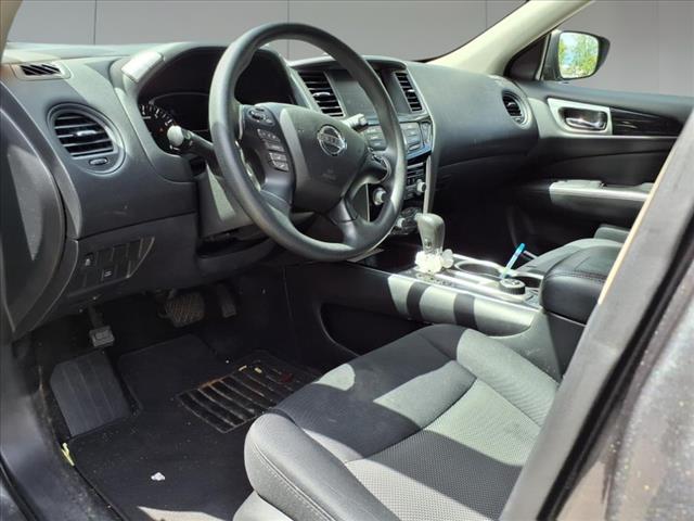 2019 Nissan Pathfinder S
