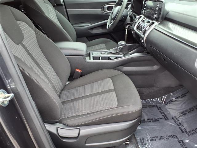 2023 Kia Sorento LX