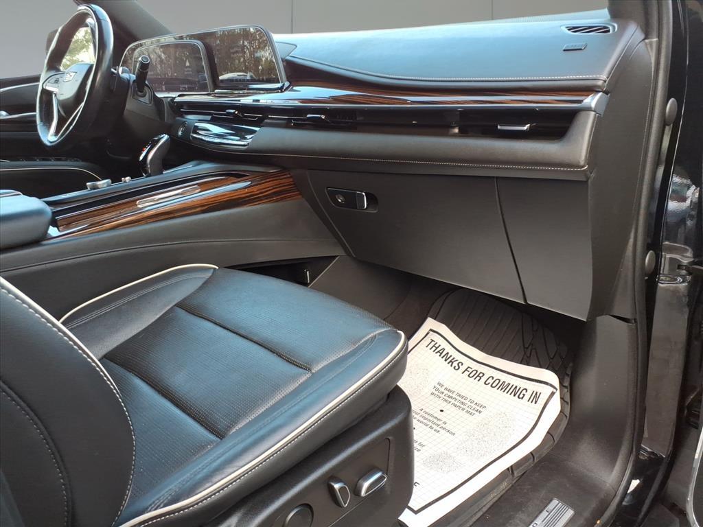 2022 Cadillac Escalade ESV Premium Luxury