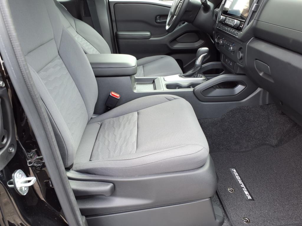 2025 Nissan Frontier S