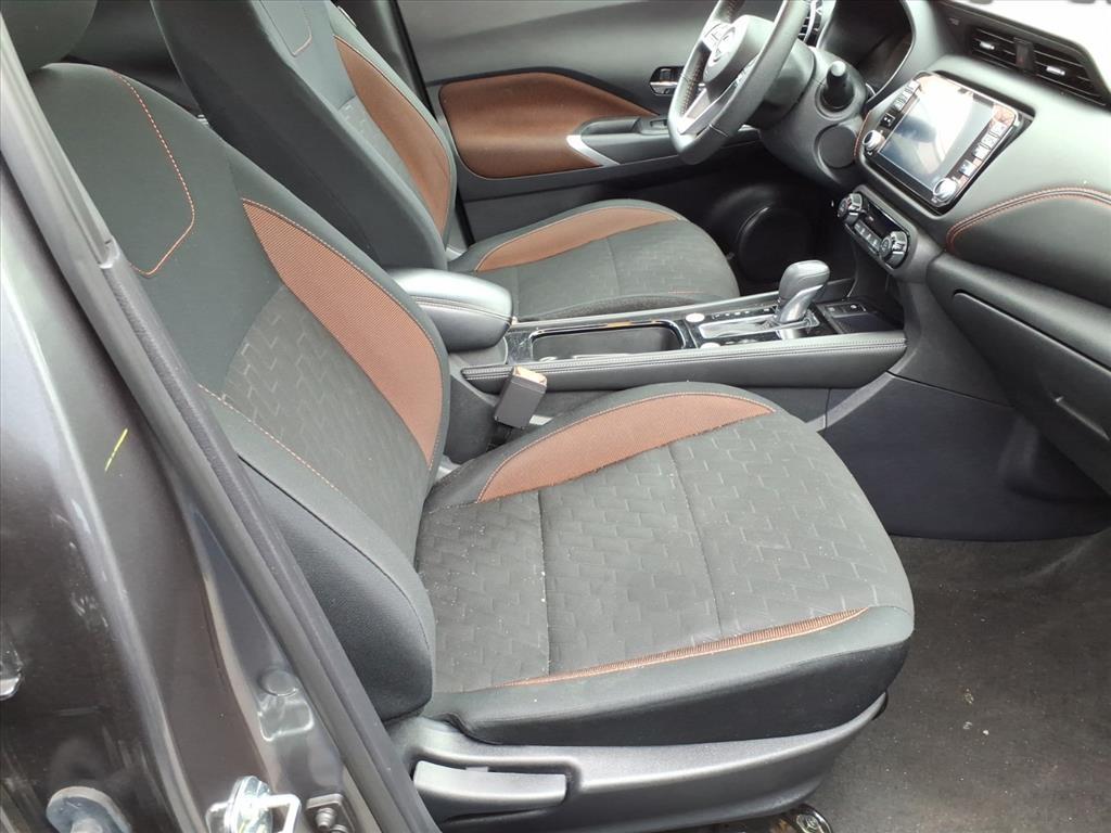 2024 Nissan Kicks SR 2024 Nissan Kicks SR