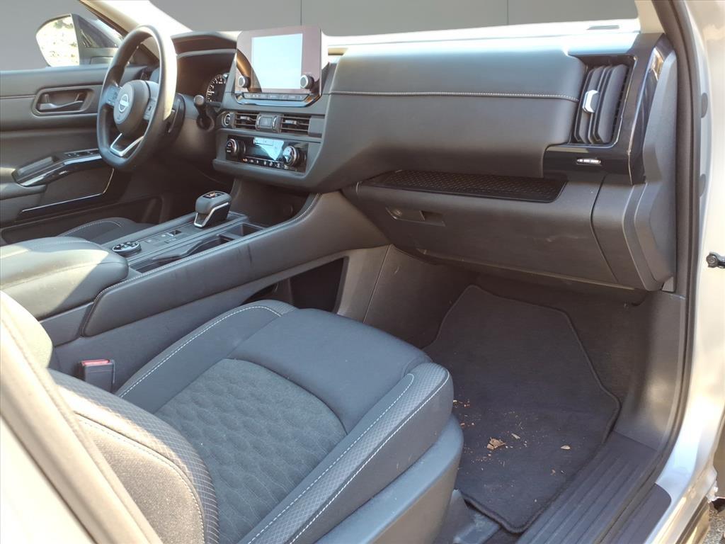 2023 Nissan Pathfinder S