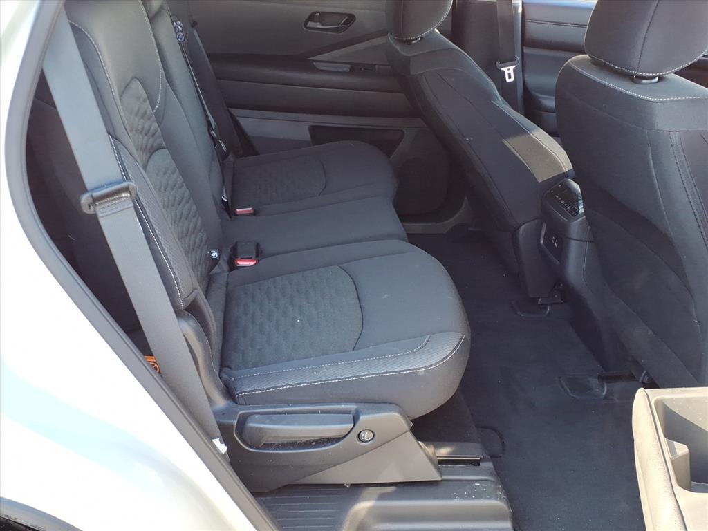 2025 Nissan Pathfinder SV 2025 Nissan Pathfinder SV