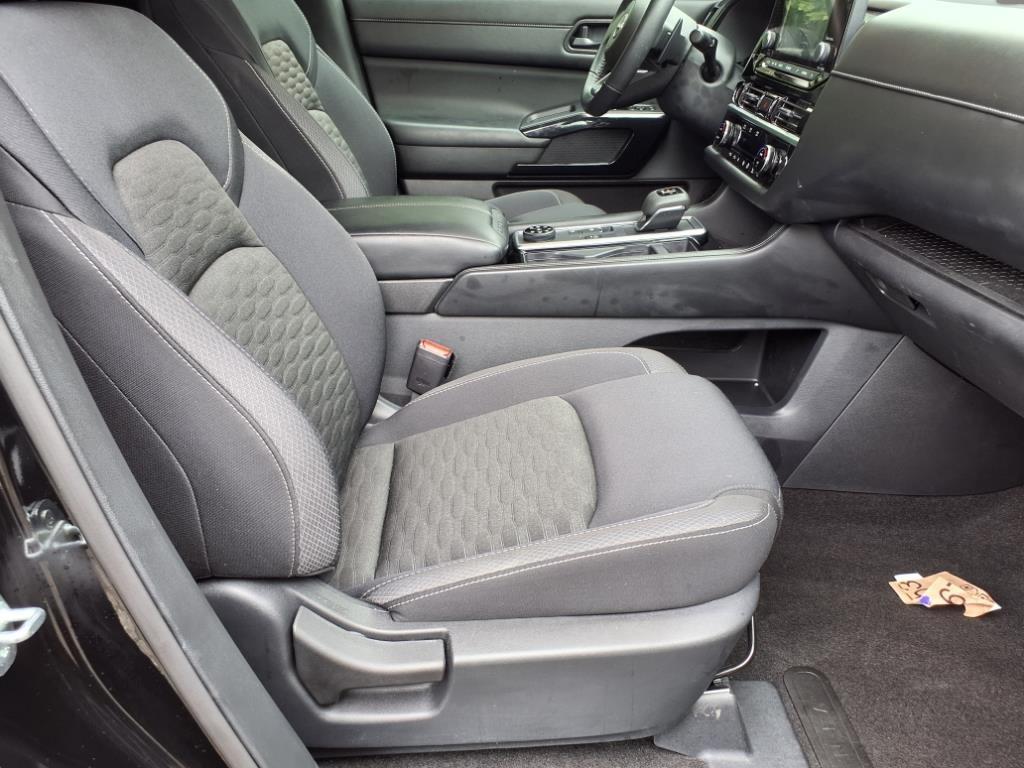 2024 Nissan Pathfinder SV 2024 Nissan Pathfinder SV