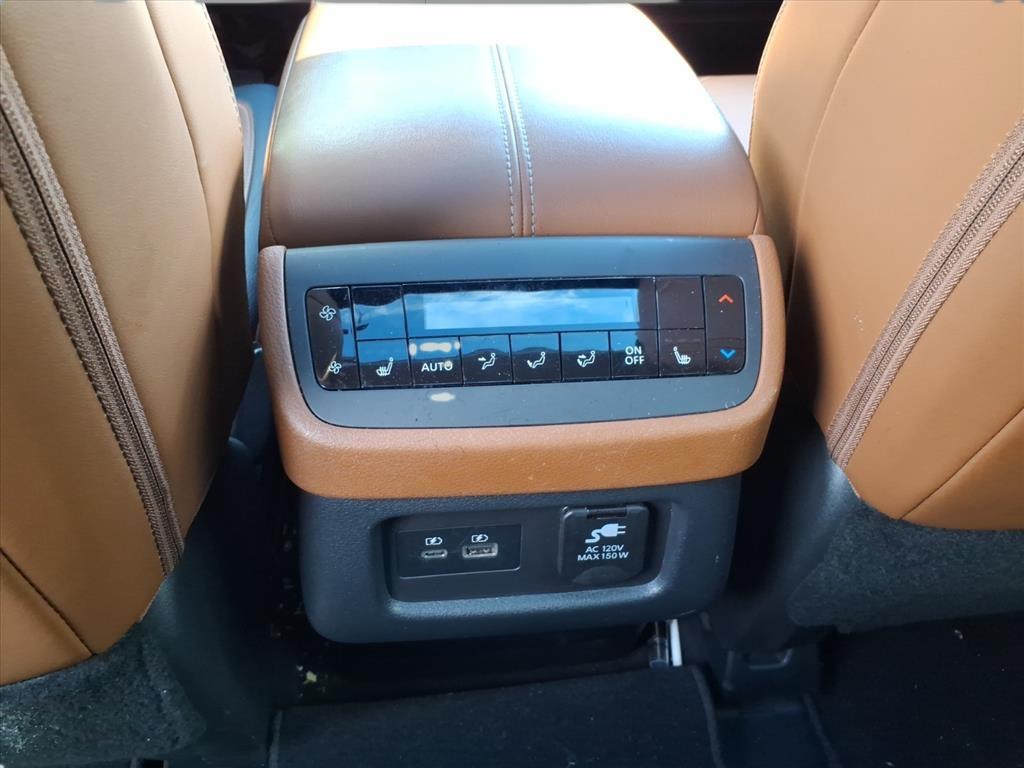 2023 Nissan Pathfinder Platinum 2023 Nissan Pathfinder Platinum