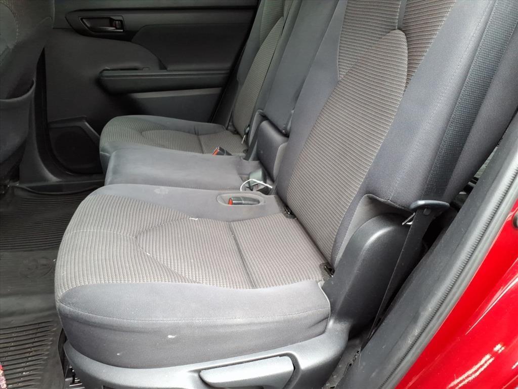 2020 Toyota Highlander LE