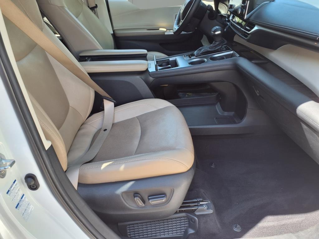 2021 Toyota Sienna Limited 7-Passenger