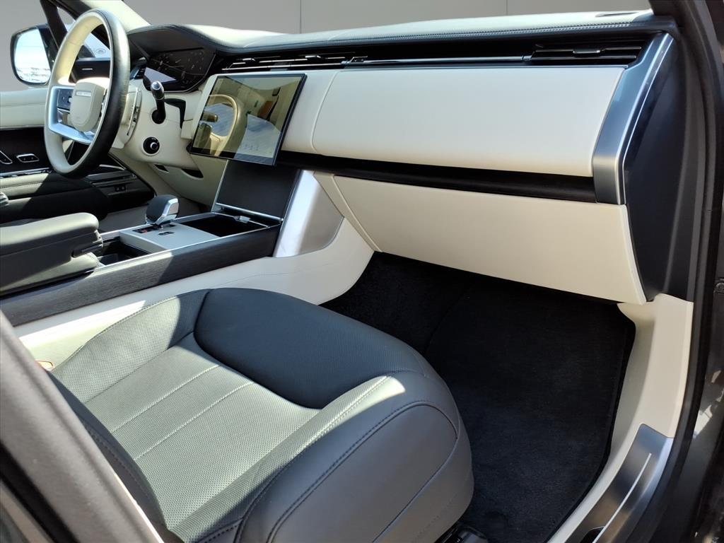 2024 Land Rover Range Rover P400 SE