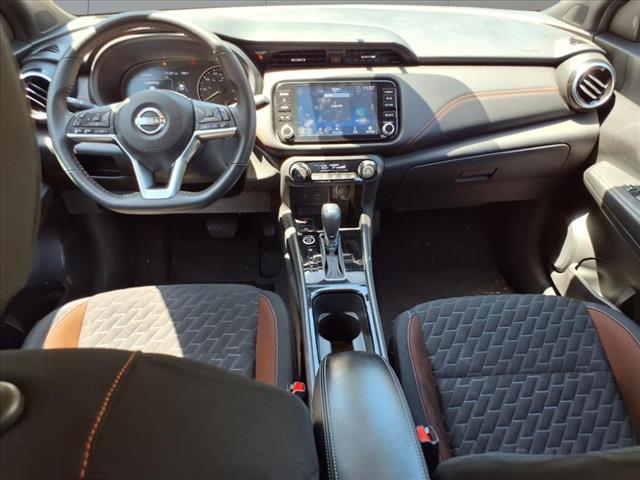 2022 Nissan Kicks SR