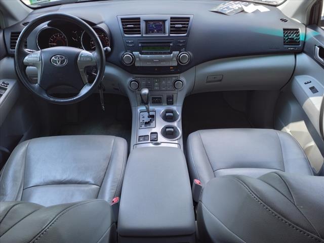 2010 Toyota Highlander SE