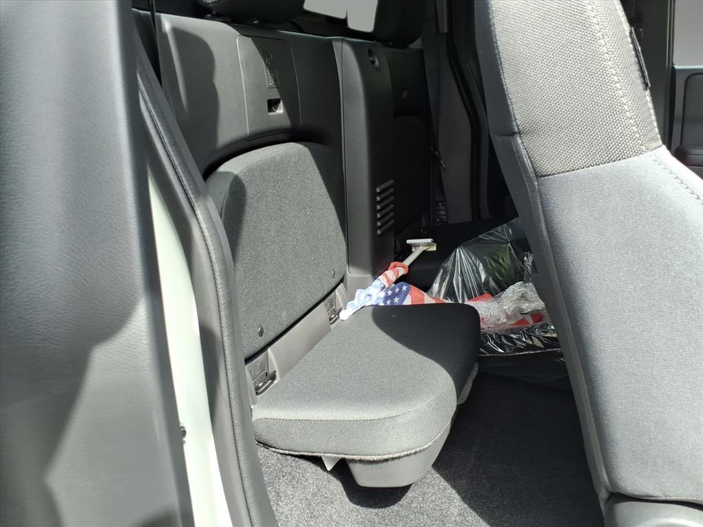 2025 Nissan Frontier SV 2025 Nissan Frontier SV