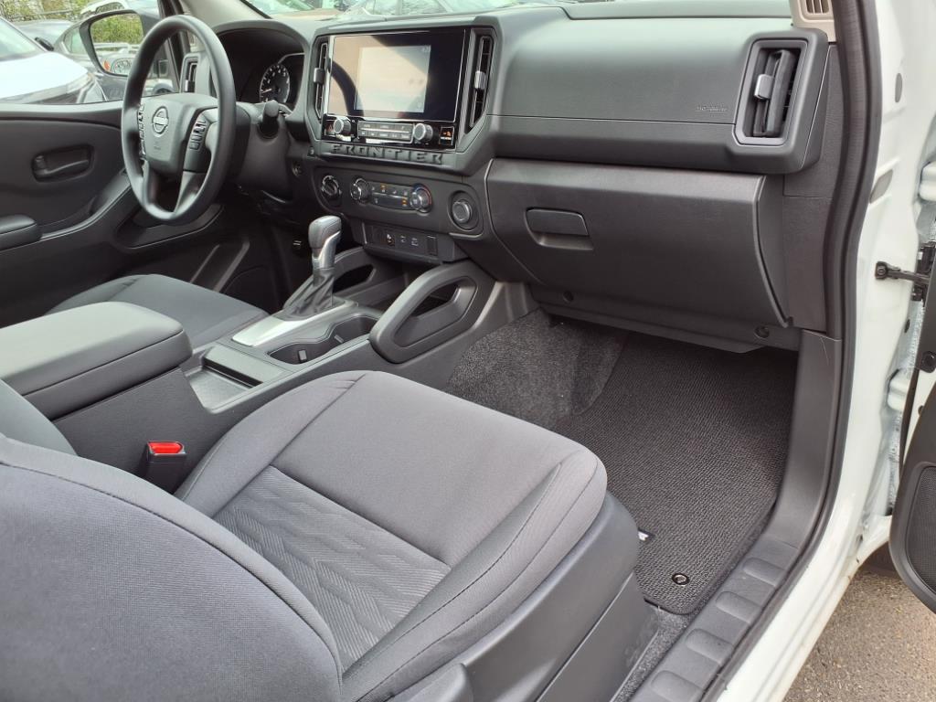 2025 Nissan Frontier S