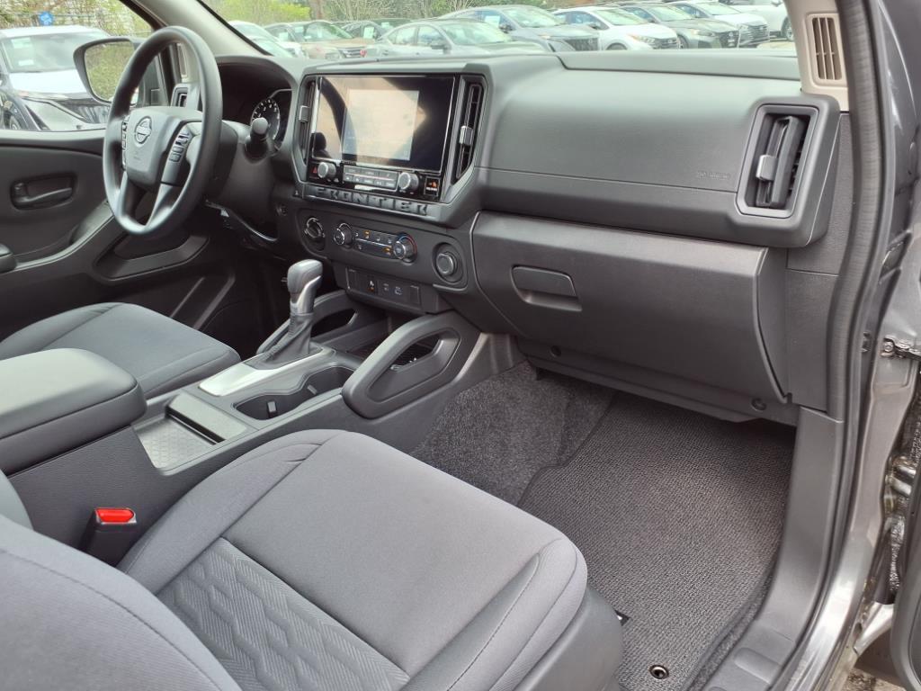 2025 Nissan Frontier S