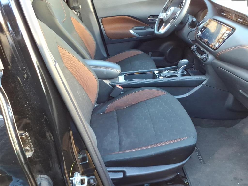 2024 Nissan Kicks SR 2024 Nissan Kicks SR