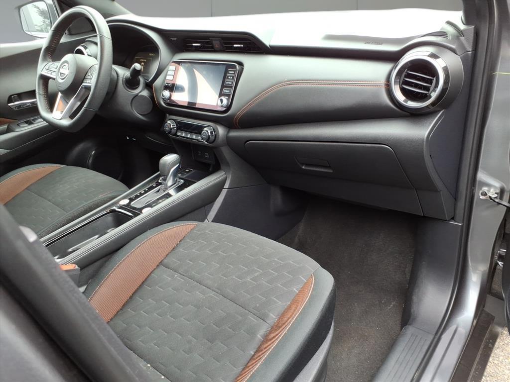 2024 Nissan Kicks SR 2024 Nissan Kicks SR