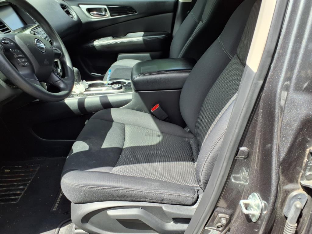 2019 Nissan Pathfinder S