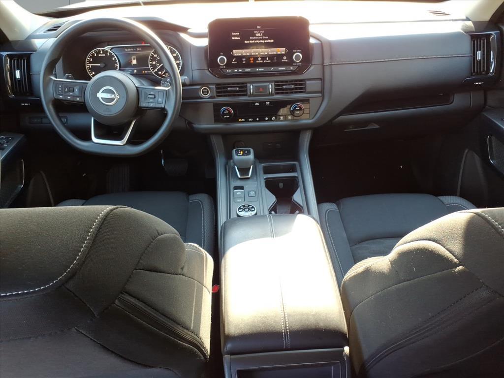 2023 Nissan Pathfinder S