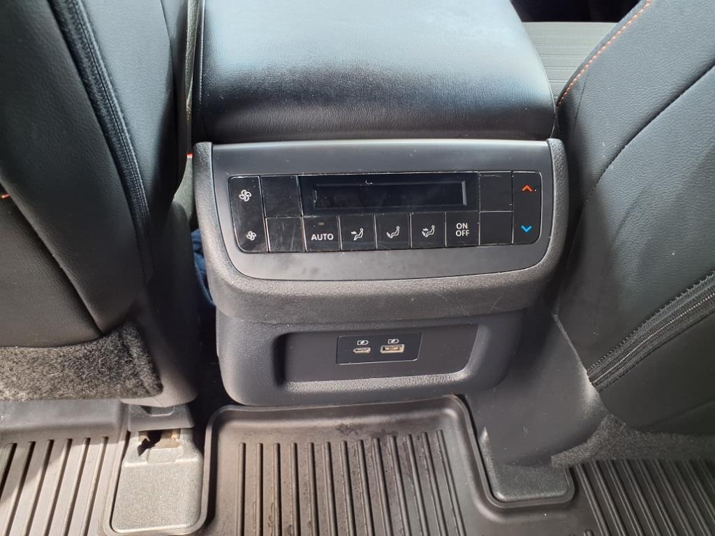 2023 Nissan Pathfinder SV