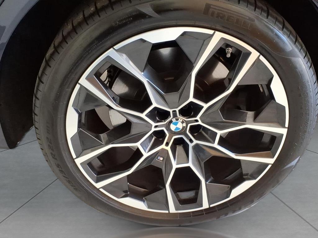 2025 BMW X7 M60i 2025 BMW X7 M60i