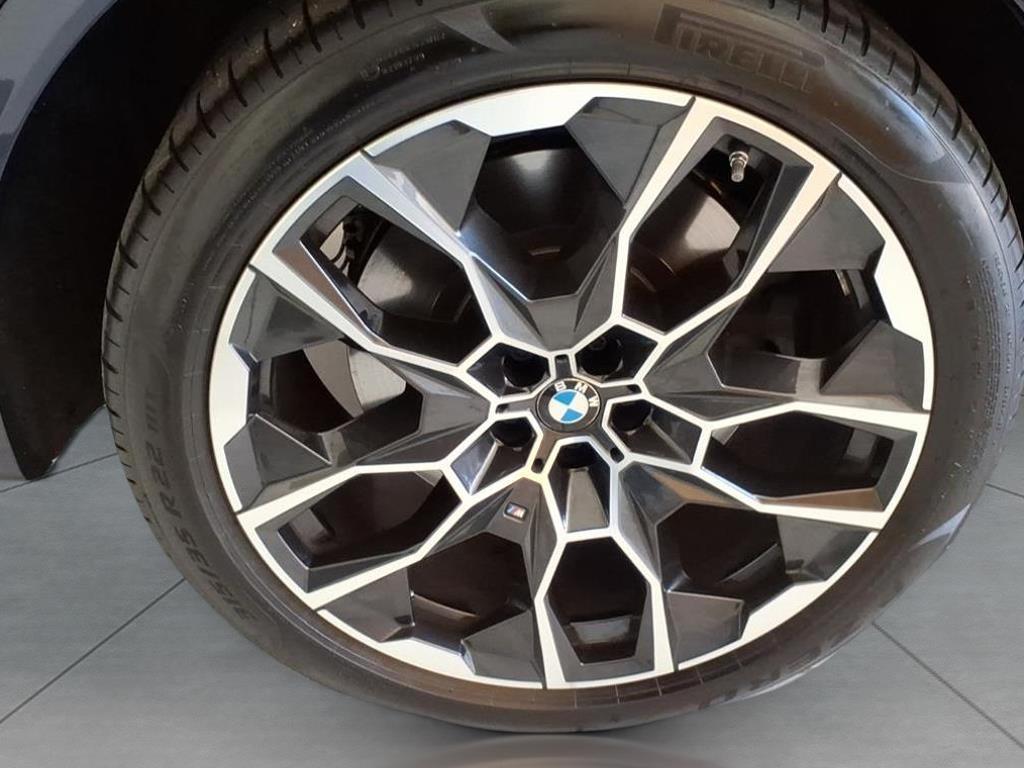 2025 BMW X7 M60i 2025 BMW X7 M60i