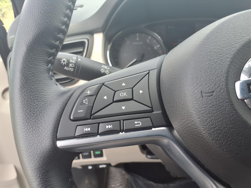 2022 Nissan Rogue Sport SL