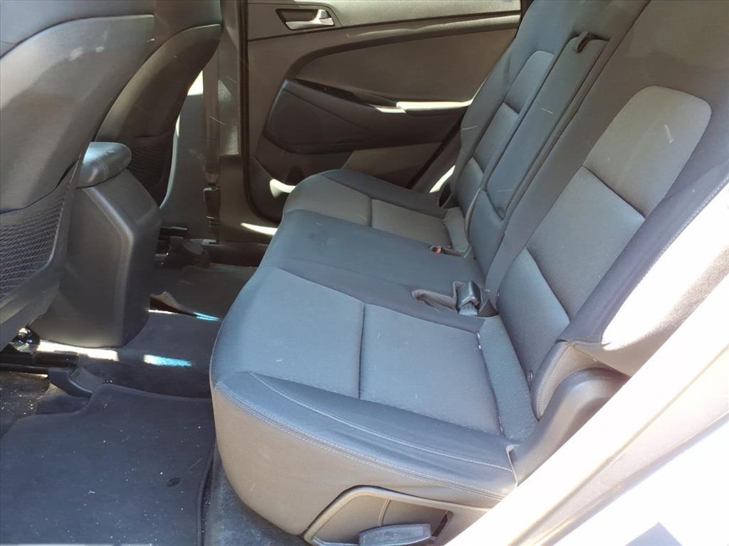 2018 Hyundai TUCSON SE