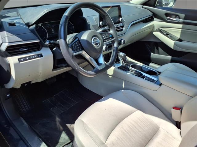 2022 Nissan Altima 2.5 SV