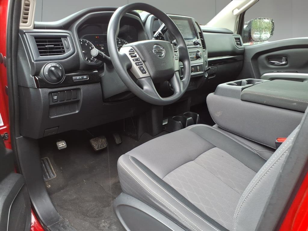 2022 Nissan Titan SV