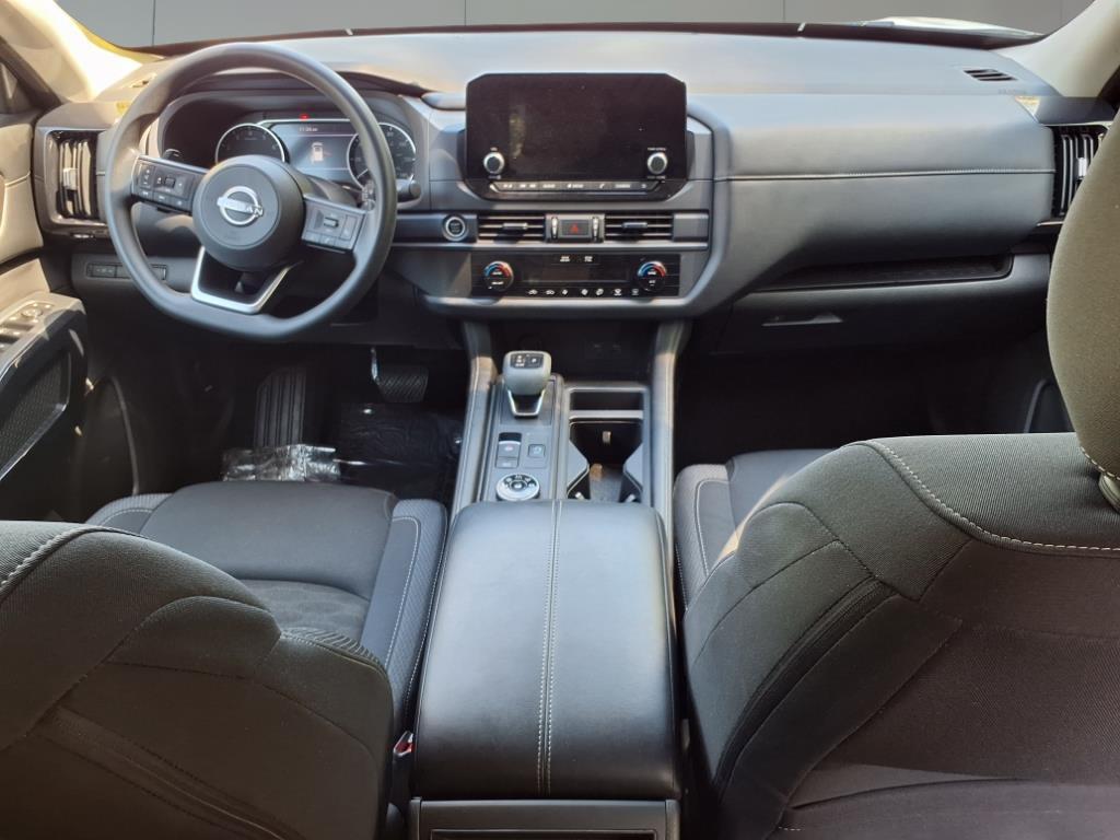 2024 Nissan Pathfinder S