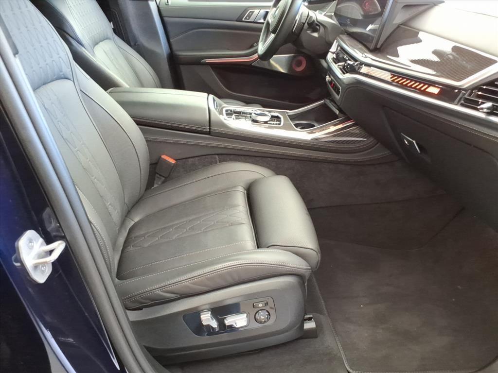 2025 BMW X7 M60i 2025 BMW X7 M60i