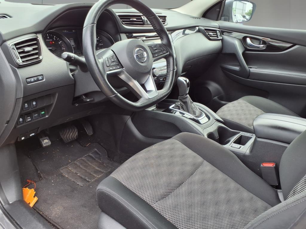 2022 Nissan Rogue Sport SV