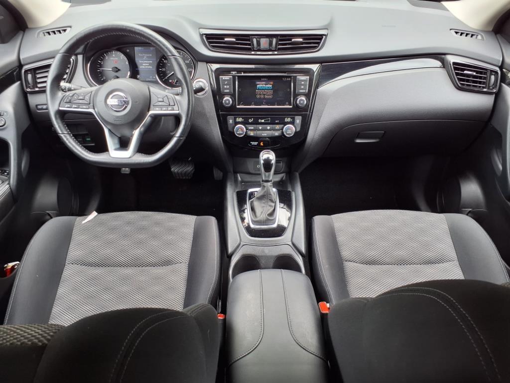 2022 Nissan Rogue Sport SV