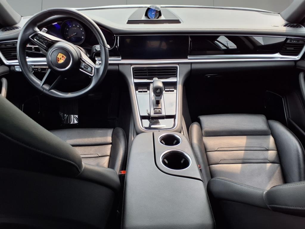 2021 Porsche Panamera 4