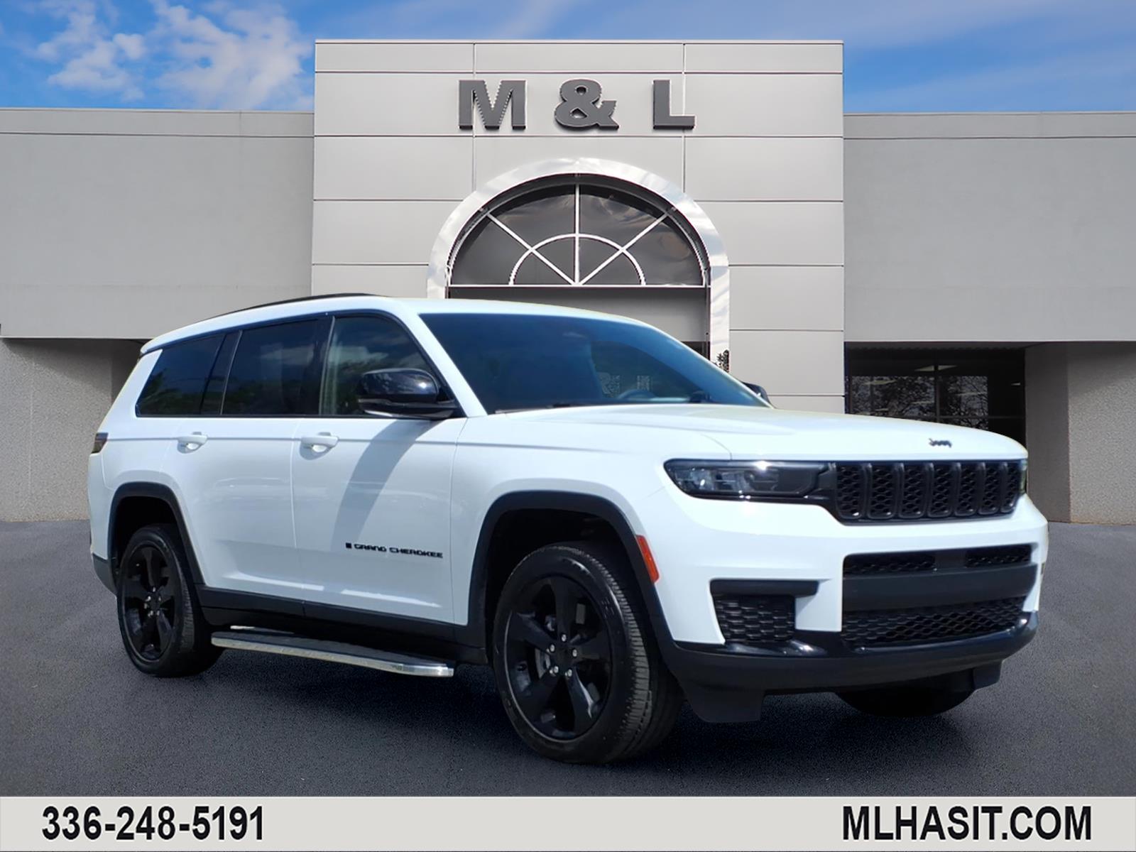 Bright White Clearcoat 2023 Jeep Grand Cherokee L Altitude RWD SUV / Crossover 4X2 8-Speed Automatic